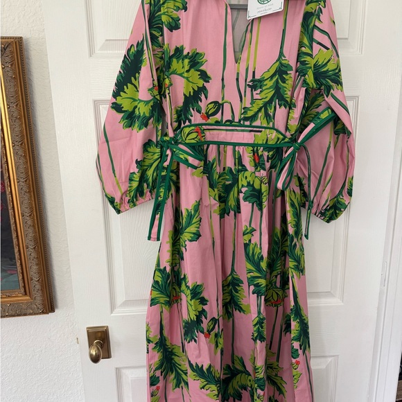 House Of Mbr Dresses & Skirts - House of MBR nwt Pink Regency Birdie Long- Size 2 (L)